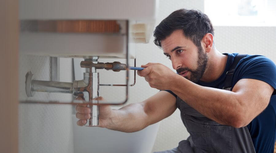 Faucet repair for sink in Everly, IA